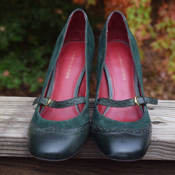 Tommy Hilfiger Mary Jane heels size 7 1/2 - Picture 2 of 4